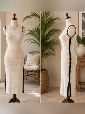 Universal Thread Cream Knit Midi - Dress Small | Black Side Stripe |Lined